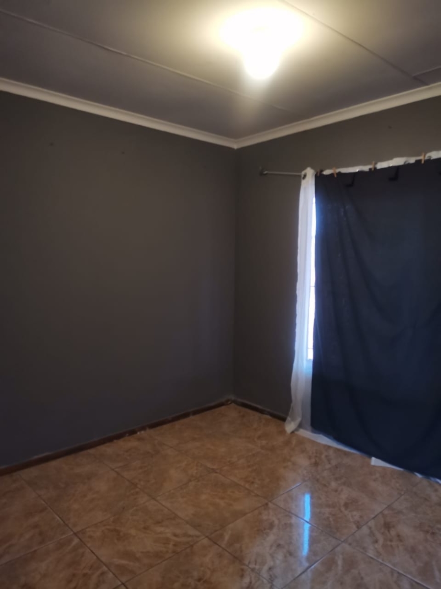 To Let 3 Bedroom Property for Rent in Tlhabane West North West